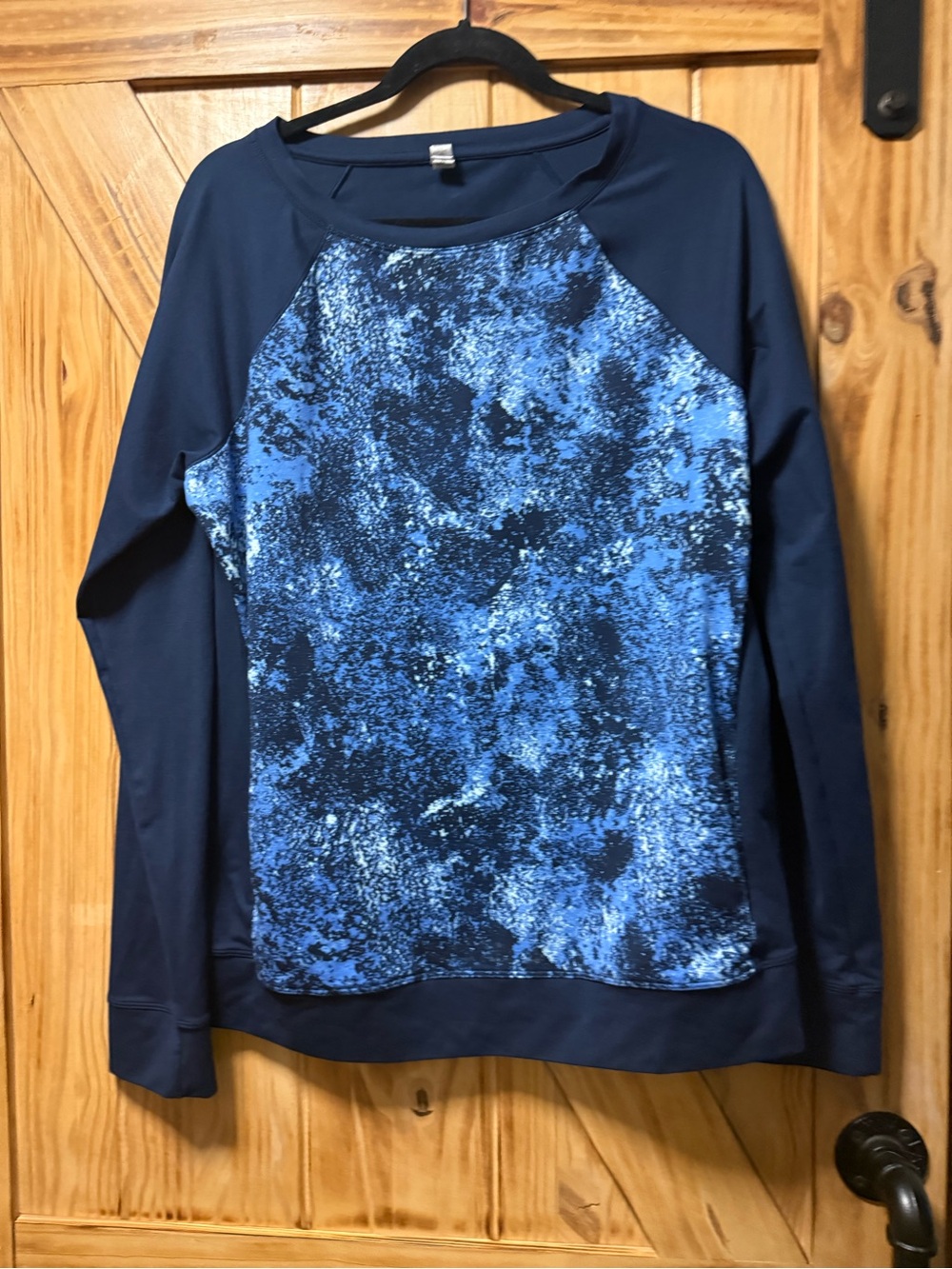 Under Armour Men's Navy and Blue Patterned Long Sleeve Pullover